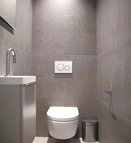 Beautiful Stylish 2br In Kirchberg Lejlighed *