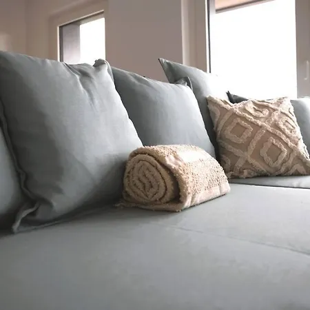 Beautiful Stylish 2br In Kirchberg