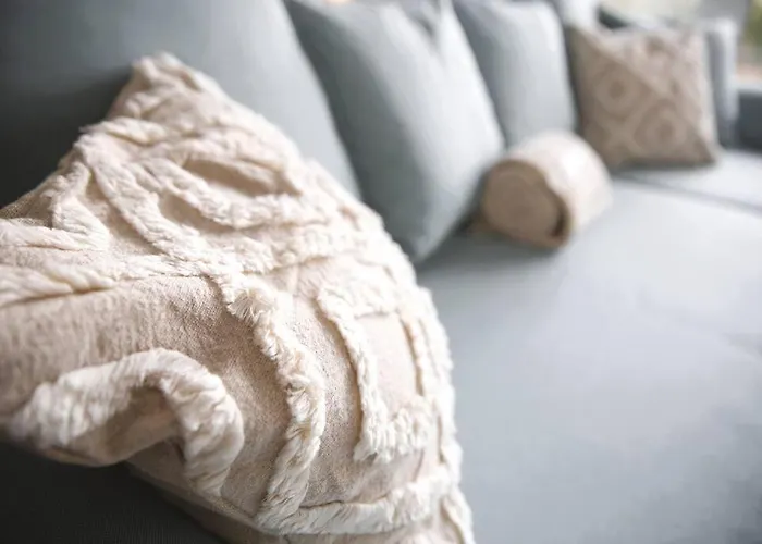 Apartment Beautiful Stylish 2br In Kirchberg