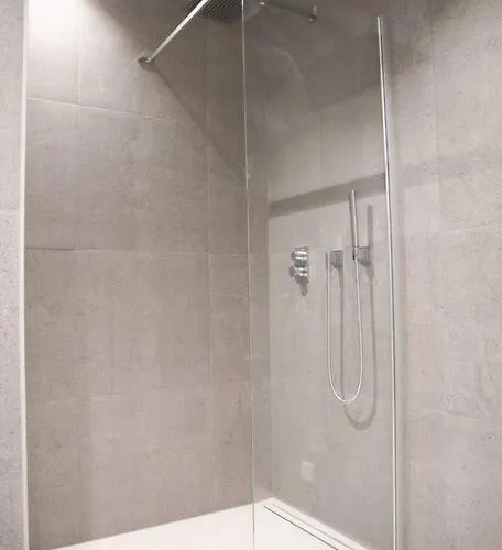 Beautiful Stylish 2br In Kirchberg * לוקסמבורג