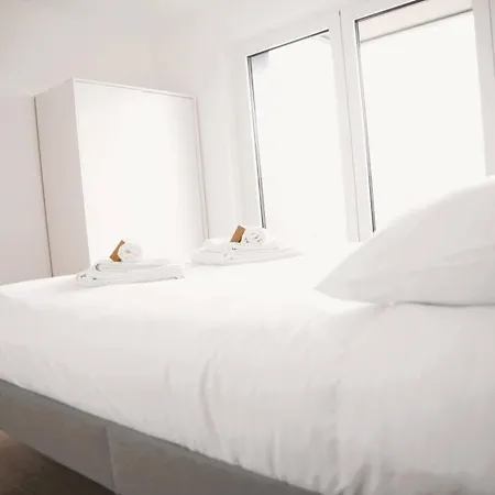 Lägenhet Beautiful Stylish 2br In Kirchberg Luxemburg